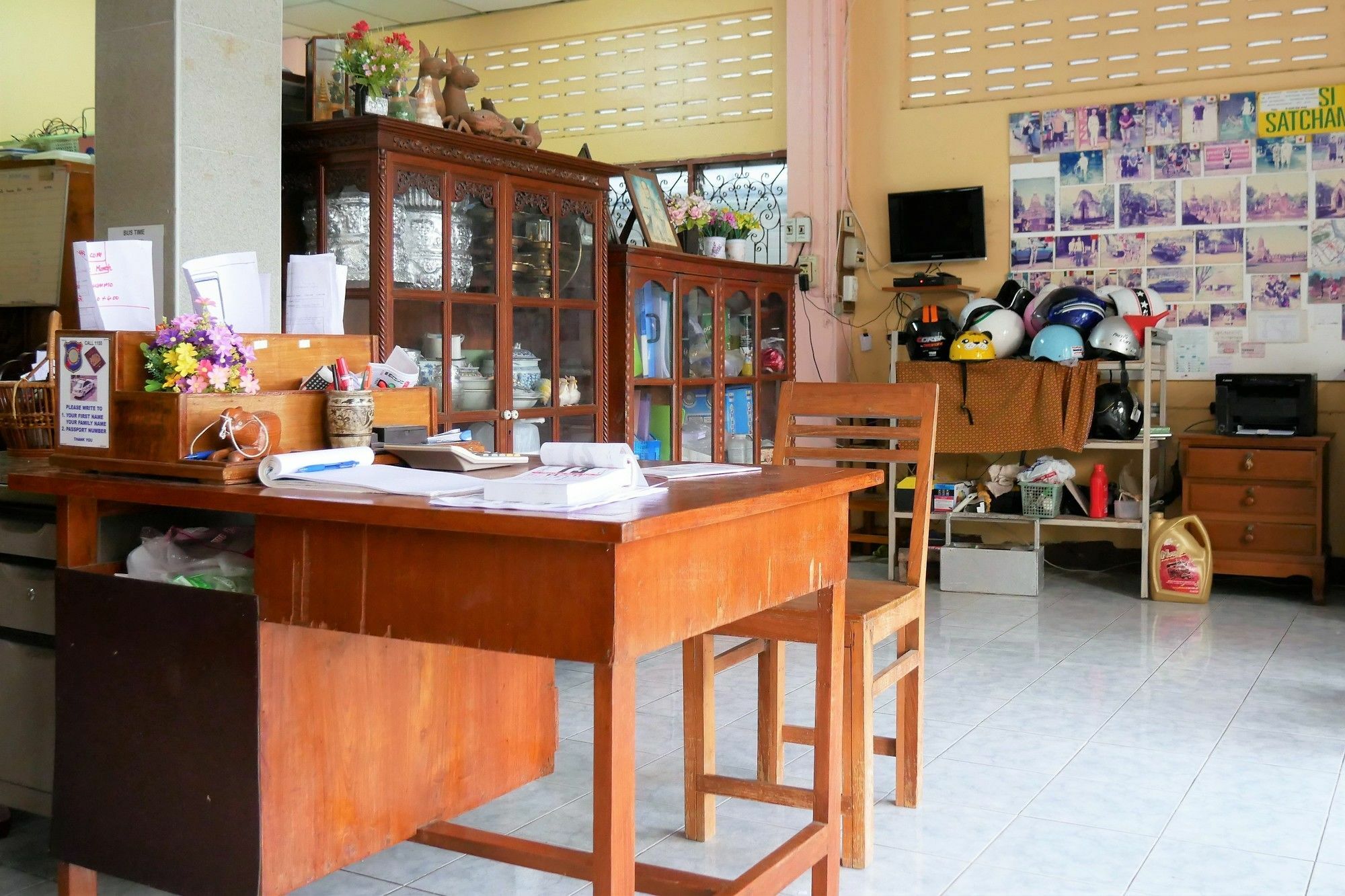 Vitoonguesthouse2Fanrooms & Aircondition 素可泰 外观 照片
